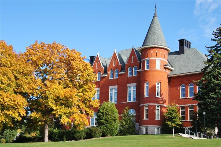 CougSportsNet's tweet photo. Pullman in the fall >> https://t.co/I65WkPJ72P