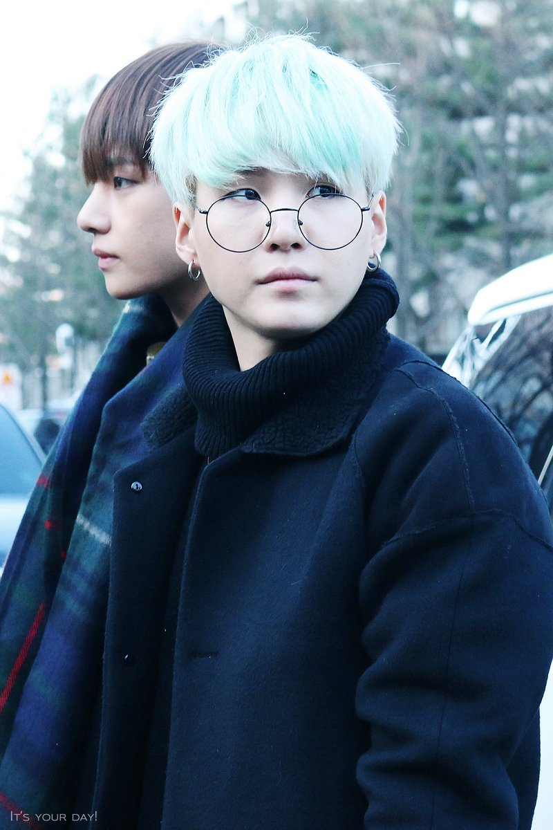 Mint Yoongi WITH GLASSES is a double whammy for me. Sidenote, I have way more pictures of Mint Yoongi in my phone than I thought  #MTVHottest BTS  @BTS_twt 