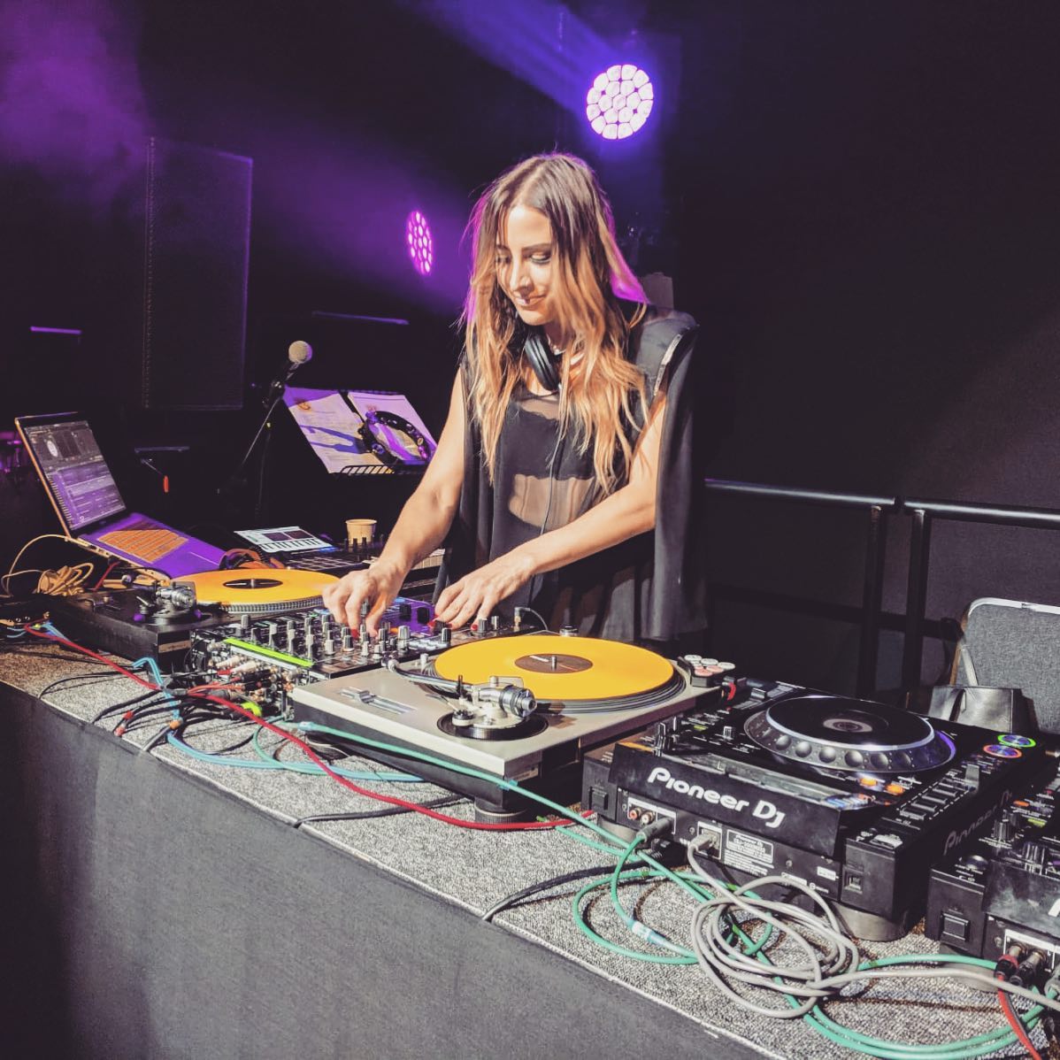 Le 20 juillet à Déviations sur CKIA FM 22 h : <a href="/monki_dj/">MONKI</a>, <a href="/raedjartist/">DJ RAE</a> , <a href="/AlanNieves/">Alan Nieves</a>, <a href="/SimosTagias/">simos tagias</a>, <a href="/giorgia_angiuli/">Giorgia Angiuli</a>, <a href="/kinnermanmusic/">Kinnerman</a>, <a href="/tufflondonmusic/">Tuff London</a>, <a href="/mianemusic/">Miane</a> 

23 h : <a href="/HQ_FU/">HQFU</a>, <a href="/DotAllisonmusic/">Dot Allison 🕊</a>, <a href="/darrenemerson/">Darren Emerson</a>, <a href="/DjAntention/">Antention</a>, <a href="/feedme/">Feed Me</a>, <a href="/uppermostmusic/">Uppermost</a>, <a href="/botnek/">botnek</a>, <a href="/syzygyxmusic/">S Y Z Y G Y X</a>