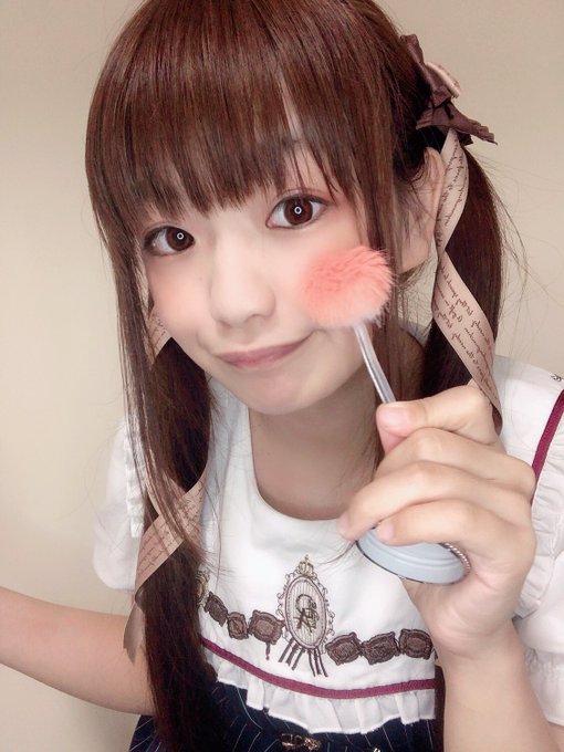 持ってるのはチークですのtwitterイラスト検索結果