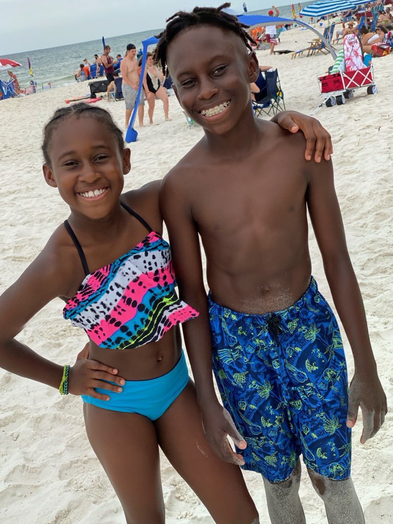 CoachJ1906's tweet photo. Been a long week but so worth it. 2 World Series from the beach to Conway, AR. Baby girl came up short but big bro was able to bring home the gold. Hit a HR along the way as well as being able to meet @PatrickMahomes dad! Well over 1k miles traveled! #Blessed #NineLife #ProudDad https://t.co/Pp76S1lmGs