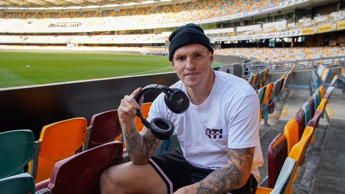 MitchRobinson05's tweet image. Who wants some freebies? Like + RT till I’m happy to do some giveaways! @HyperXAnz 😍