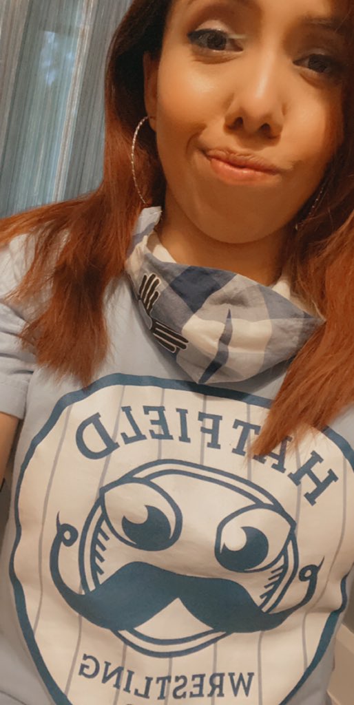 SWestSpitfire's tweet photo. Was havinโ a blah kind of day so I decided to put on my @BoomerHatfield tee and call it good. โบ๏ธ #supportyourpals https://t.co/YCPD6O76QR