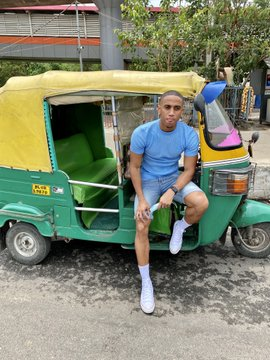 Quennell18's tweet photo. Oh cause I thought someone with no passport said something🤷🏽‍♂️
Waddup Delhi 🇮🇳
https://t.co/KAwH9PWleG https://t.co/RFlzvHlA0N