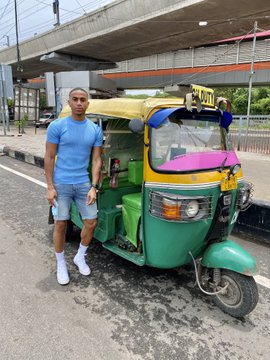Quennell18's tweet photo. Oh cause I thought someone with no passport said something🤷🏽‍♂️
Waddup Delhi 🇮🇳
https://t.co/KAwH9PWleG https://t.co/RFlzvHlA0N