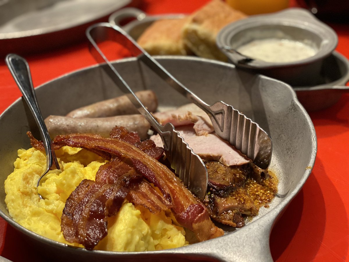 thewdwcouple's tweet photo. Have you ever dined at Whispering Canyon Café for Breakfast? This week we made our way to Wilderness Lodge to check out the breakfast for the first time in years! Click the link to see our Dining Review! #deliciousdisney #thewdwcouple
https://t.co/j6CKMElIZL https://t.co/CUw40Wbc7f