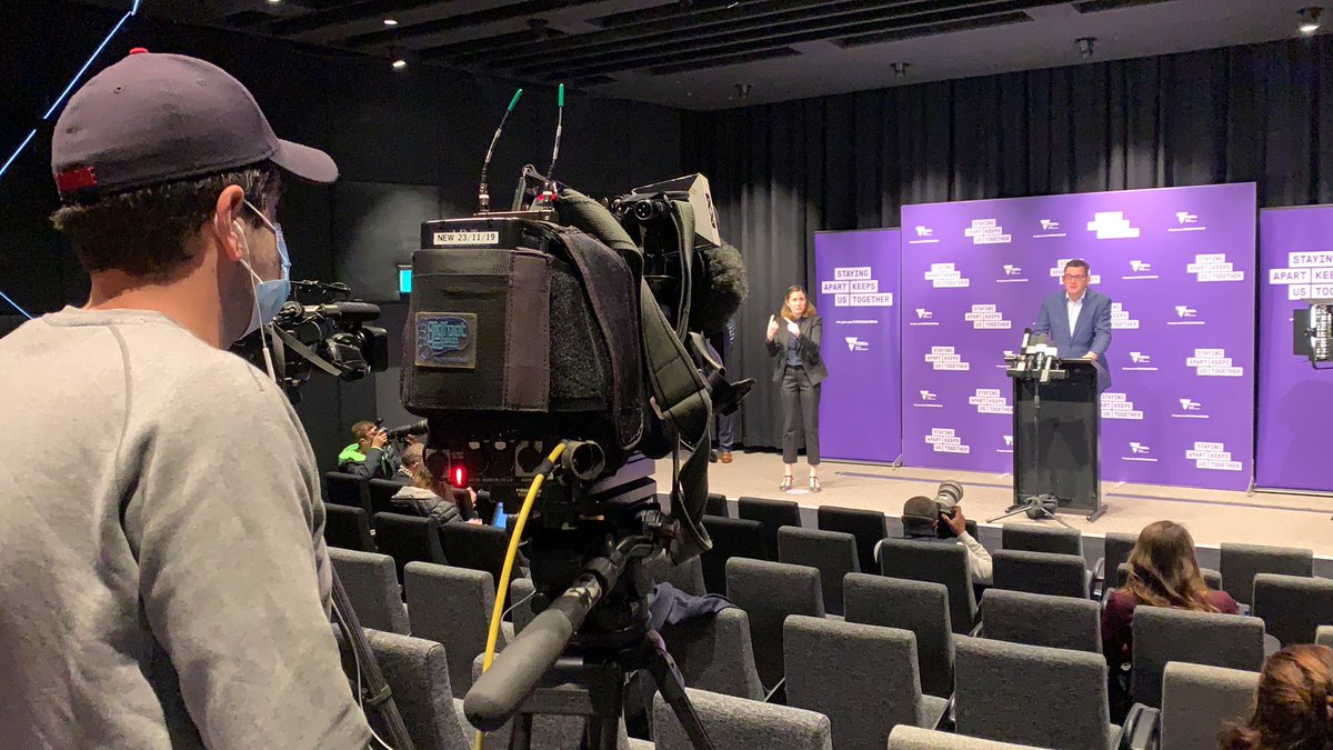 BREAKING: COVID-19 VICTORIA:
374 news cases.
62 linked contained outbreaks.
312 under investigation.
3078 active cases in state.
3 deaths overnight, a woman in 100’s, woman in 90’s and woman in 80’s.
36 people are in intensive care.
@10NewsFirstMelb
