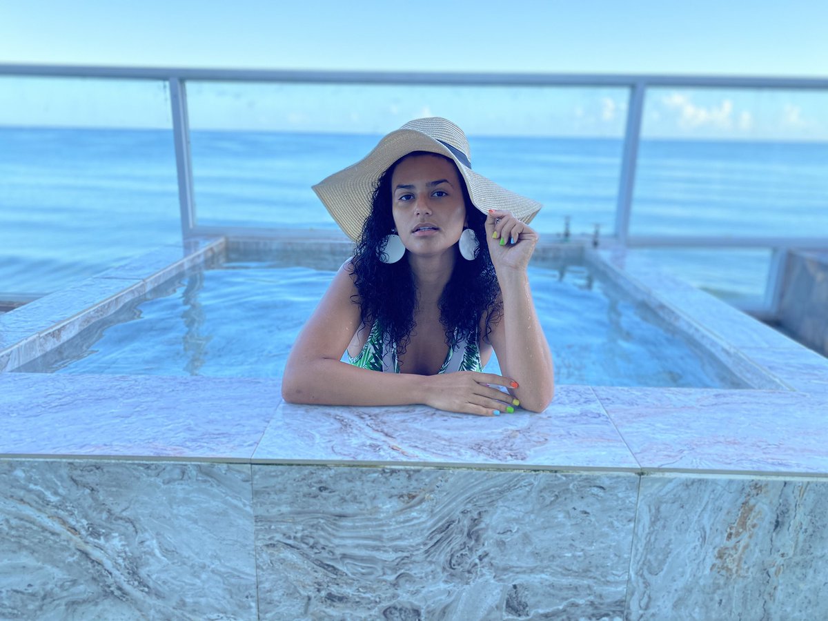 Saaanndriii's tweet photo. “La ACTITUD es el pincel con el que la mente colorea nuestra vida. NOSOTROS elegimos los colores” 🤍
📍: Aguada, PR.
#AguadaPR #jacuzzi #IslandLive #vistaalmar #IslandGirl #Turisteo #SpotsPR #summergirl #Morningbeach #Ocean #Tropicaleo #Tanningtime #Letsgo #TuristeoConSandri https://t.co/oun03VqlGl