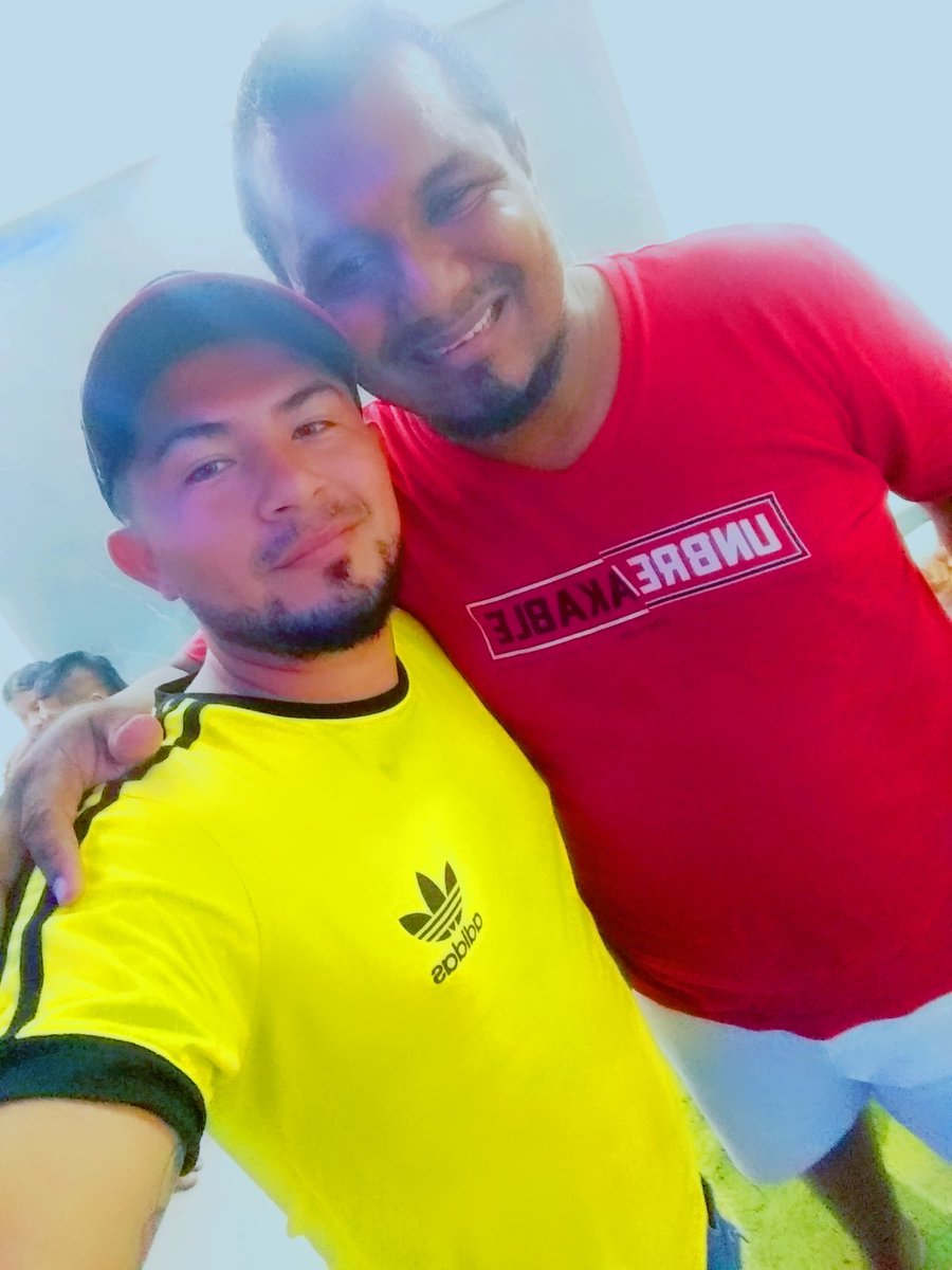 alexanderdever4's tweet photo. La importancia de tener amigos firmes https://t.co/jFOxAbext9