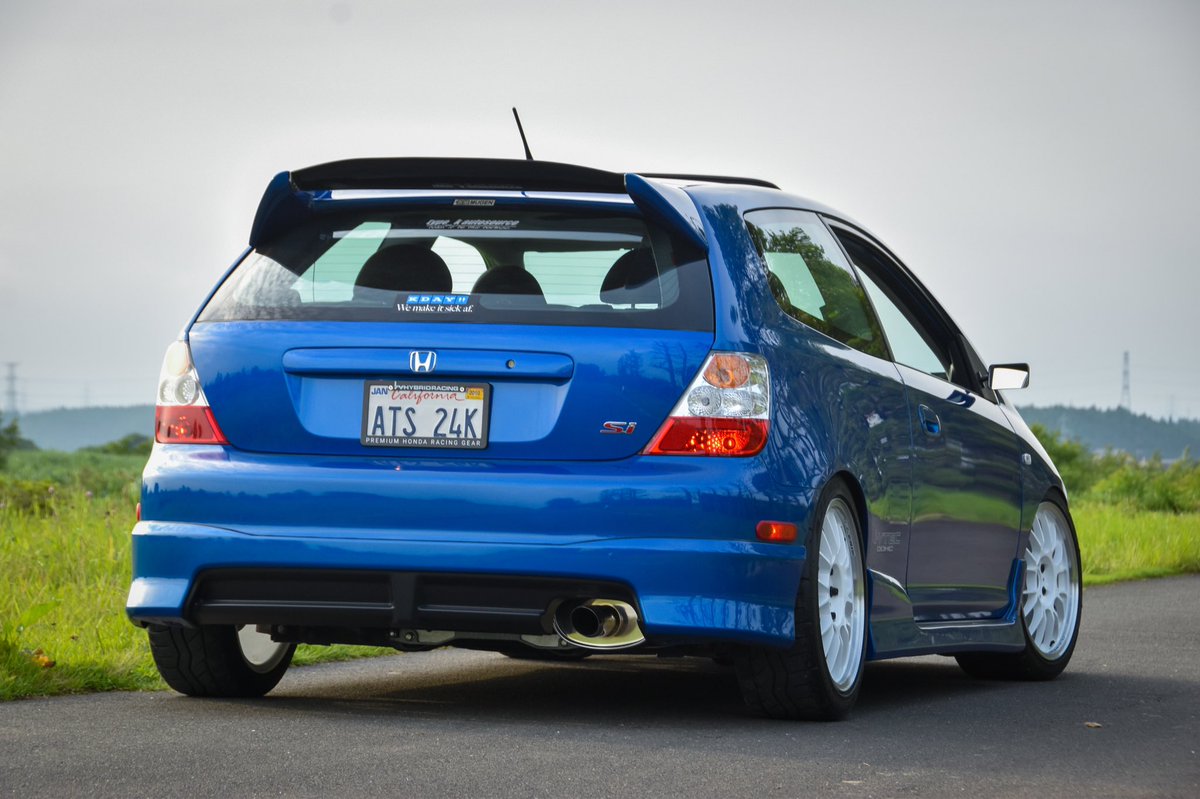 Shunep3_STS's tweet photo. #UKMT の会場で付けてたリアのライセンスプレートですが、実は #wekfest 主催者のケネスがEP乗ってたときに付けてたやつ(しかも #ATSGARAGE のクルーであることを示す希望ナンバー)なんですよ。
これマジで自慢。 https://t.co/vEXode4eTU