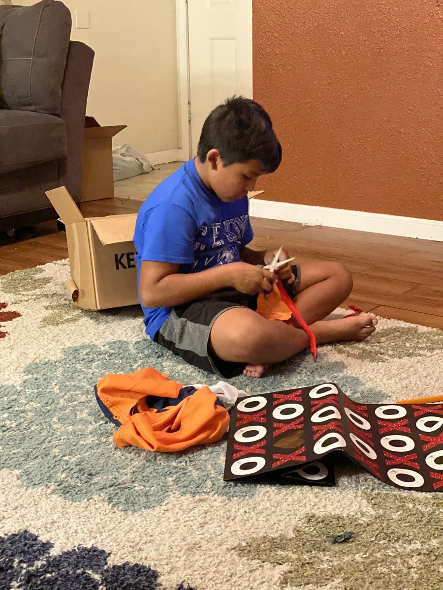 jessjohnso123's tweet photo. My little STEMgineer busy making his own mask! #KMSstem @flkhenderson1 @MsOrpheyMath @TeachingInNeon @ms__velasquez @BeckyZalesnik https://t.co/TLOktvTSz2