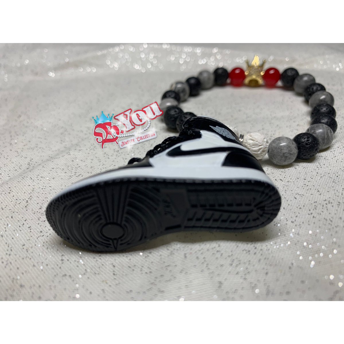 TriciaB601's tweet photo. No need to worry .. I’m still bringing that heat 🔥❤️ #BeadQueen https://t.co/GUs21Tqqgf