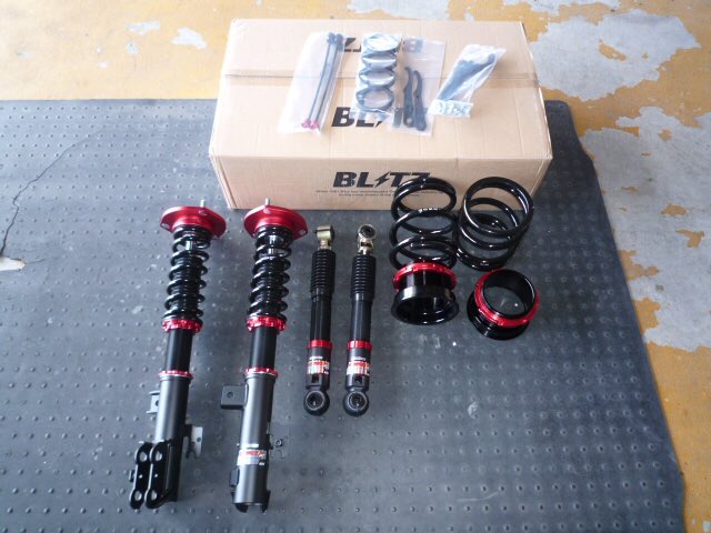 BeatEmotion1071's tweet photo. レクサスRXにエイムゲインハーフエアロとブリッツ車高調取り付けしました💫
#レクサス #rx300  #fスポーツ #aimgain  #ハーフ #エアロ #BLITZ #車高調 #damper  #持ち込み部品取り付けok  #鈑金 #塗装 #福島 #ショーアップビートエモーション https://t.co/1eKM4cILJa