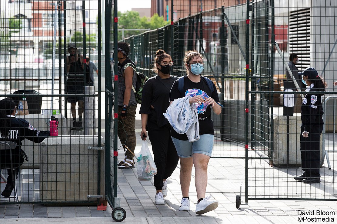 A fenced off pedestrian corridor has been set up in the #yeg Ice District, near 103 Avenue and 102 Street, as part of the NHL Hub City #HockeyBubble