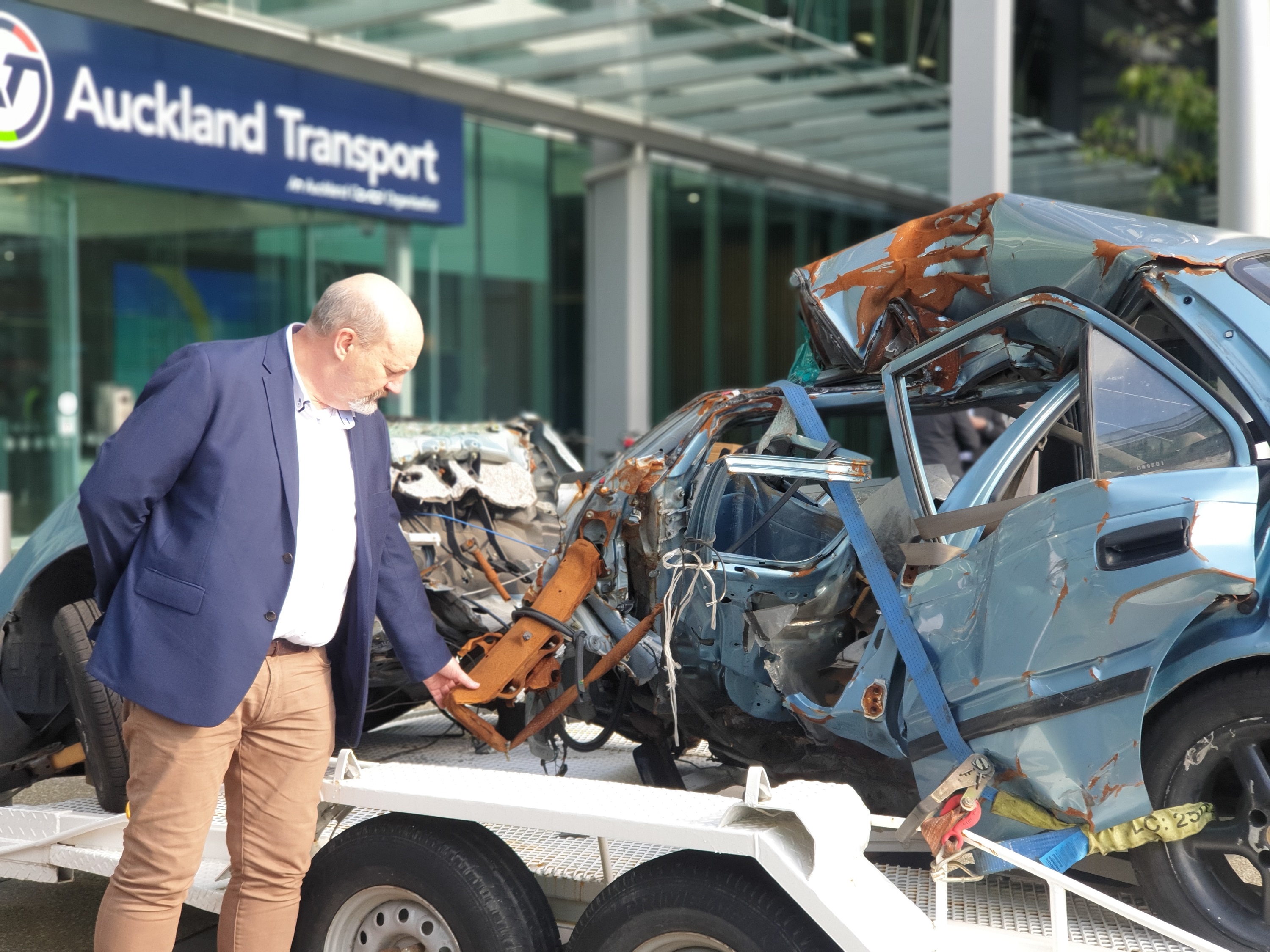 Auckland Transport on Twitter: ""Our safety vision is part of a wider safety philosophy designed to greatly reduce transport events that cause death and suffering." Read about how our Vision Zero goal