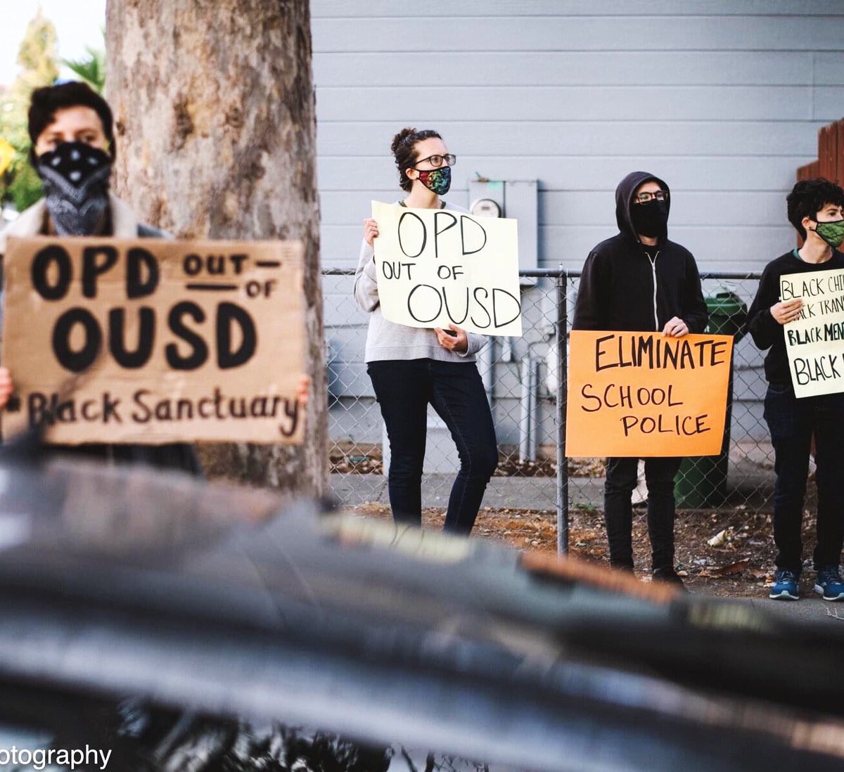 baypeace510's tweet photo. 🔥 BETTERING OUR SCHOOL SYSTEM 🔥

We’re supporting @BlackOrgProject’s campaign to end the criminalization of Black and Brown OUSD students, invest in alternative safety models, and restructure school policies to adopt a more restorative justice response to student discipline 🌟 https://t.co/vmi1hQapH8