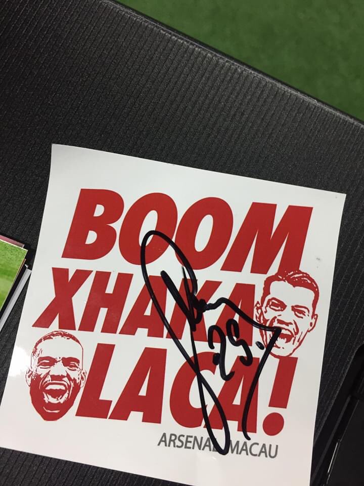 zono13's tweet photo. 3 years ago today, Xhaka bites my sticker 😛 https://t.co/OQVRtscK3i