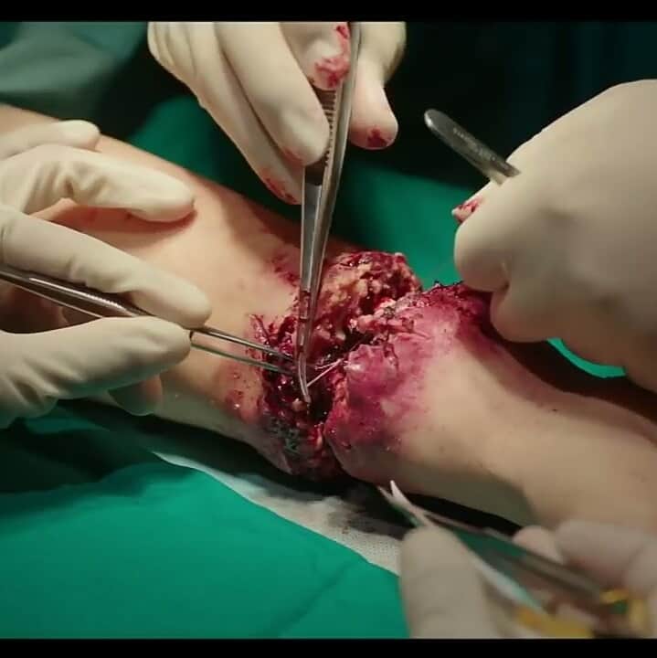 kdramaunnieee's tweet photo. this is why i love medical genre kdramas 😍 https://t.co/PdP32kVXi9
