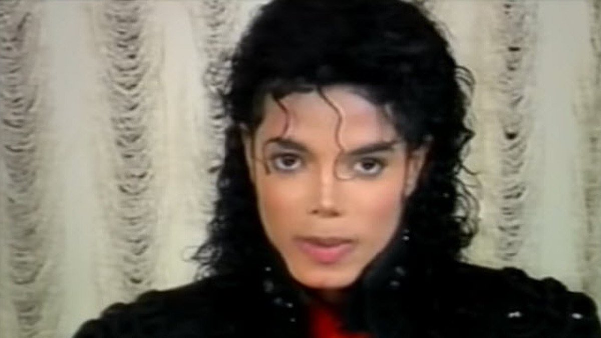 MJJCommunity's tweet photo. "Don't judge a person by what you hear or read." -Michael Jackson https://t.co/bhUKm6TBAP