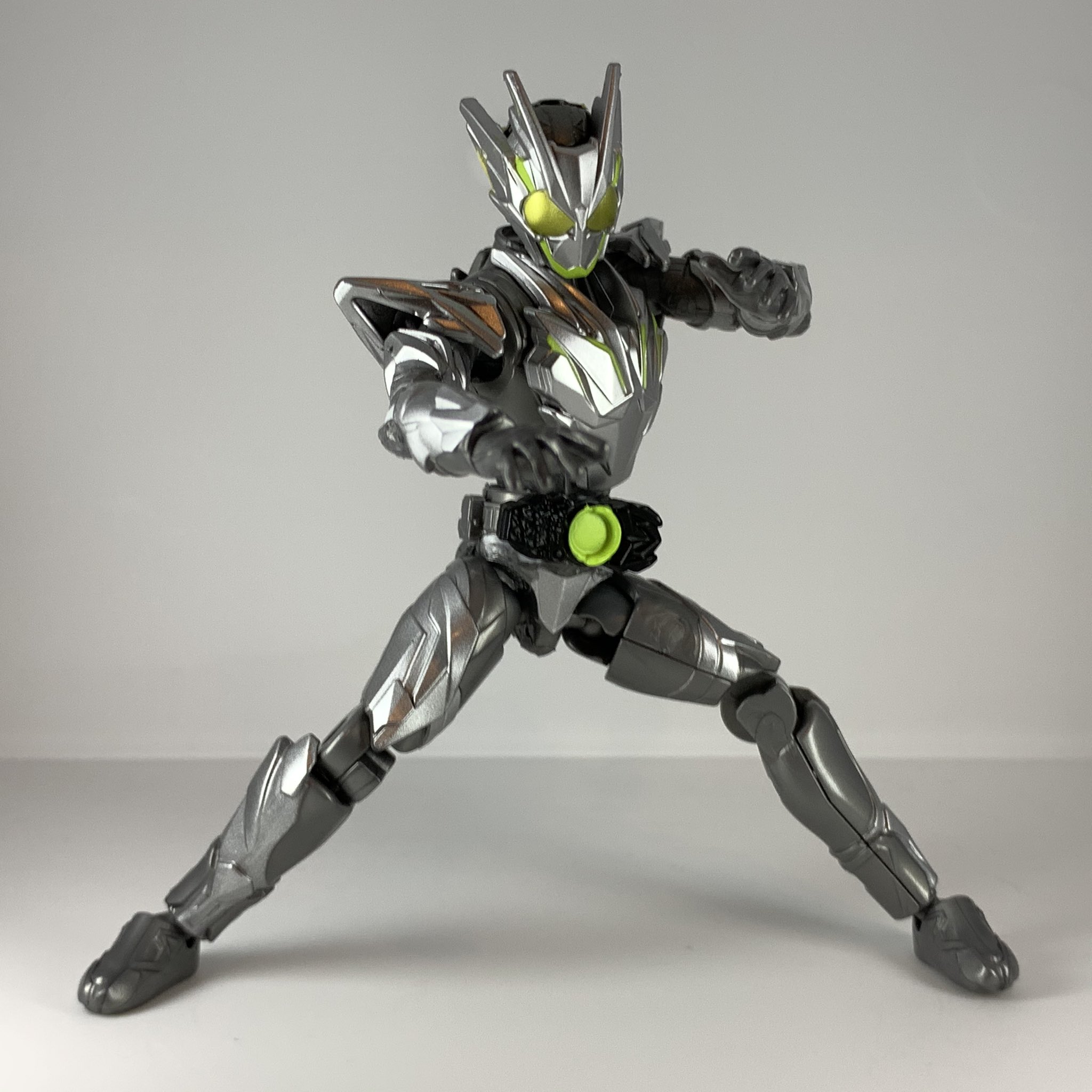459rider 肘をボールジョイント化 肩と合わせてポージングアップ ボールジョイント仕込みに関して ご質問頂いたのでこの後過程を追記します 俺のabsクラスタ 装動 Nitiasa 装動ライズ ニチアサフィギュア改造部 仮面ライダーゼロワン 仮面
