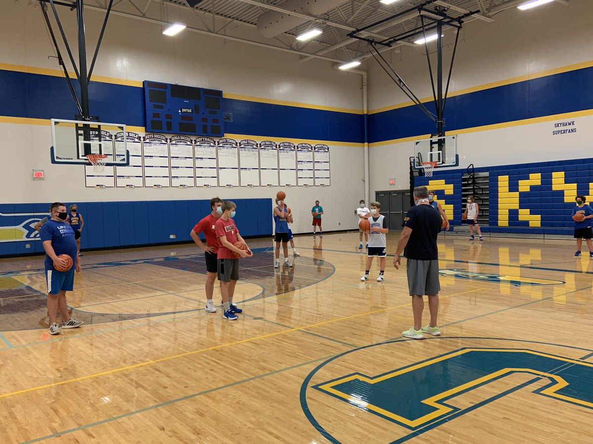 Another night of getting better at the Skyhawk Basketball Camp. #RunAsOne <a href="/JHSSkyhawkBball/">Johnsburg Skyhawks Basketball</a>