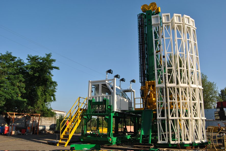GrekaGroup's tweet image. Greka offers the best solution of work over for China Coalbed Methane.   Our GD75 Rig is unique in the way that it could rig up and rig down within hours with cross over tools to drill through the coalbed.  The GD75 Rig is able to rescue the well through our work over solution.