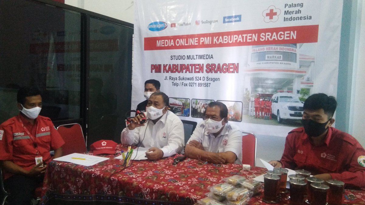 SragenPmi's tweet photo. Konferensi PMR PMI Kab. Sragen dlm rangka pemilihan koordinator FORPIS kab. Sragen dilakukan secara daring (21/7/20)
#forpis #palangmerahindonesia #JatengGayeng #sragenguyubrukun https://t.co/DCiBTxWA8U