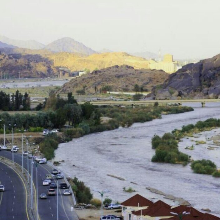 SOOS_yaam's tweet photo. قد قال #مهذل_الصقور

كُل يادهر واشرب ومارِدت سوّه
نجران يبقي حاضر الله وماضيه❤ https://t.co/QqsnshUy9w