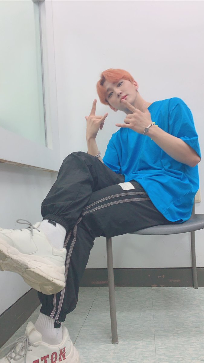 joochan- hangs in the student building, but goes to the food court often for late night snacks- with that said, he probably is a late studier, probably cramming information in last minute rip- plays violin on the campus lawn for fun, students know him as hongolo joochanini++