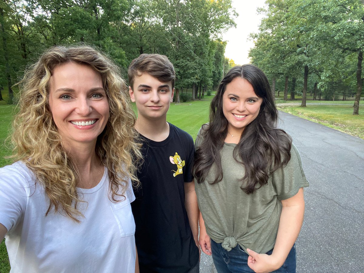 Cara Brookins tweet media