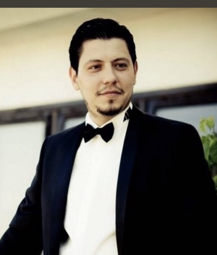 mustafahos's tweet photo. tüm haberlerde öldürülen pınar gültekin’in boy boy fotoğrafları var...oysa katilin totoğrafı blurlanmış ve adı da c.m.a diye veriliyor..saçma sapan seksist bir bakış açısı...katilin adı cemal metin avcı..fotoğrafları da bu https://t.co/ozs4CcSVOy