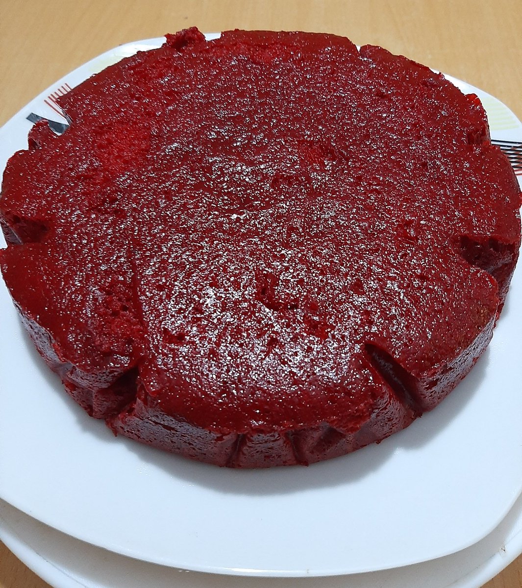 This red velvet cake is simply irresistible. Enjoy!!!😋😋😋😋

#redvelvetcake #ilovebaking #bakingtime #bakingismytherapy #bakingislife