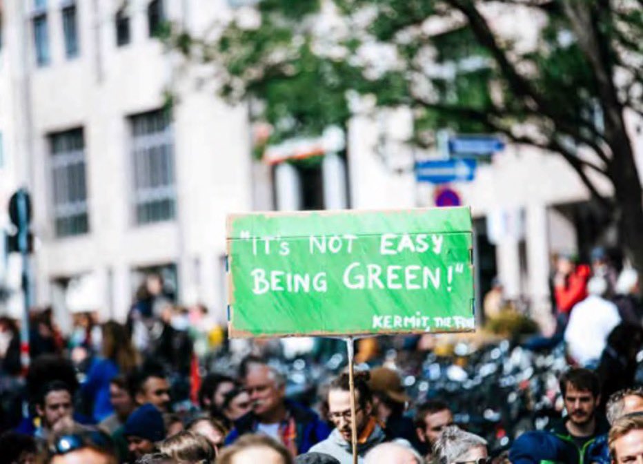 jrambassadorsgb's tweet photo. Tutelare il Pianeta, insegnare che proteggere dai rifiuti la Terra, salvaguardare la biodiversità e avere un’economia più sostenibile sono traguardi da raggiungere per salvarci da una tragica fine. Il PE lancia la campagna “Voglio un pianeta così”. #vogliounpianetacosi @PE_Italia https://t.co/mzdh2hwLud