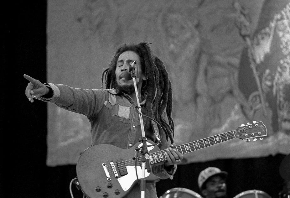 Facts_of__live's tweet photo. One of the contributions Bob Marley and the Wailers made to reggae was the introduction of Rastafarianism as a major subject and theme in the music. Rastafarians identify Emperor Haile Selassie of Ethiopia as a messianic figure. 
#facts, #reggae, #bobmarley https://t.co/zWjKpMVgLG