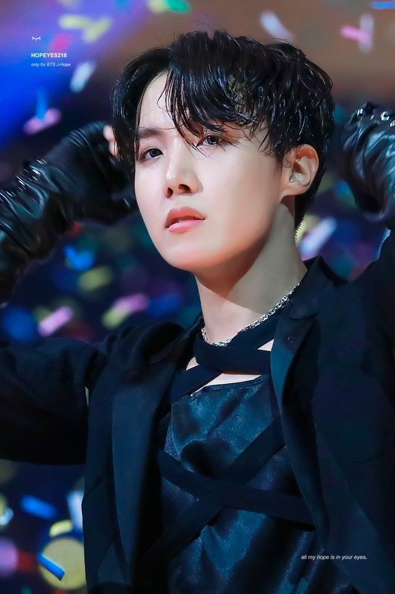 UwU break fairy Jung Hoseok  #MTVHottest Bts  @BTS_twt