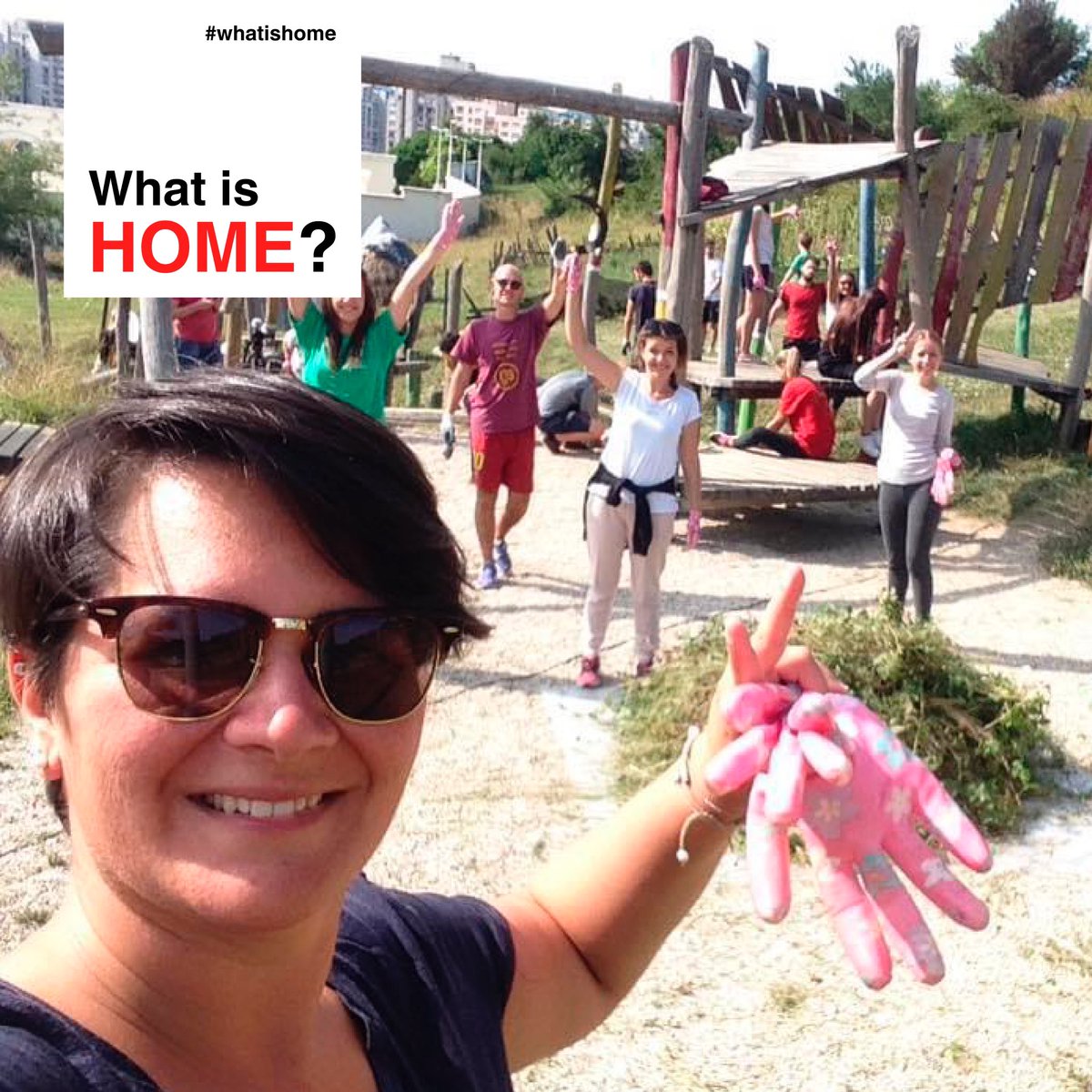 CaritasItaliana's tweet photo. “A Sarajevo c’è un detto: la terza volta è quella buona.” 
 Roberta studia Scienze Internazionali e Diplomatiche a Goriza, all’Università di Trieste, e la sua non è solo una strada – per così dire - didattica, ma una scelta di vita quasi radicale. https://t.co/BFaZ7nuA4g