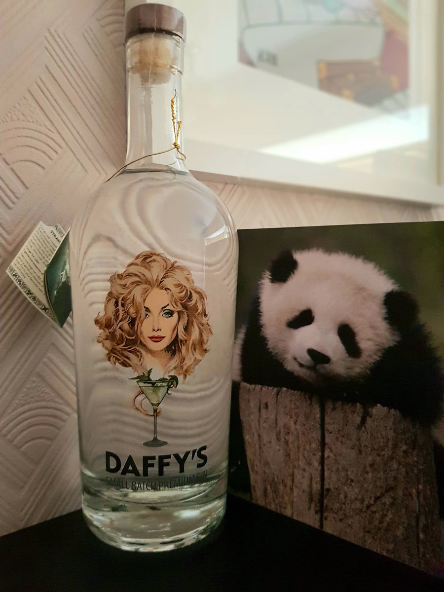 ColletteR's tweet photo. It's my birthday today and this was my first gift. Gin for breakfast is perfectly acceptable on birthdays yes? @GinEd9 #gin @DaffysGin #topgift ❤❤ #birthday https://t.co/HrFJW1rKWI