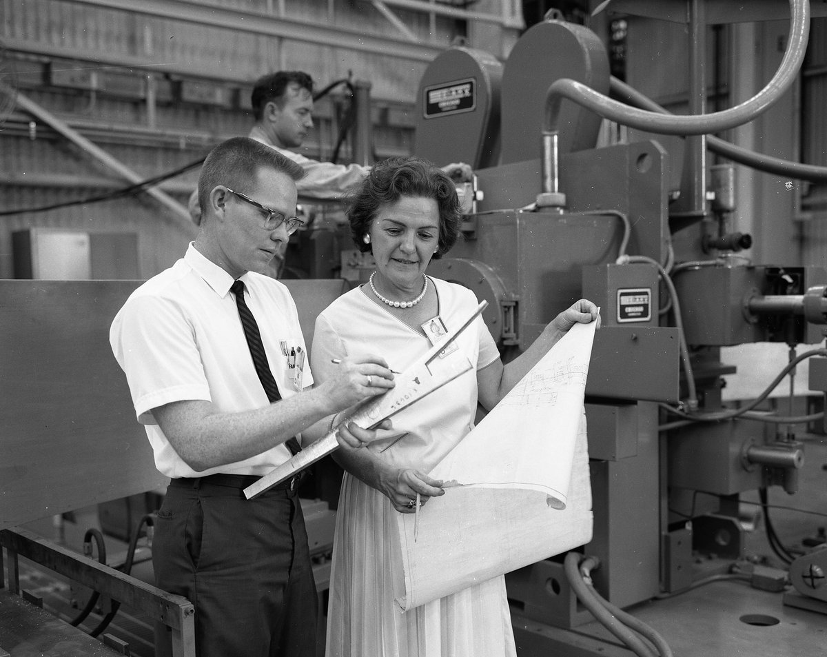 Margaret Brennecke was the first female welding engineer at  @NASA_Marshall. She was in charge of making critical decisions on the materials used to build the Saturn V rocket.  #HiddenFigures 