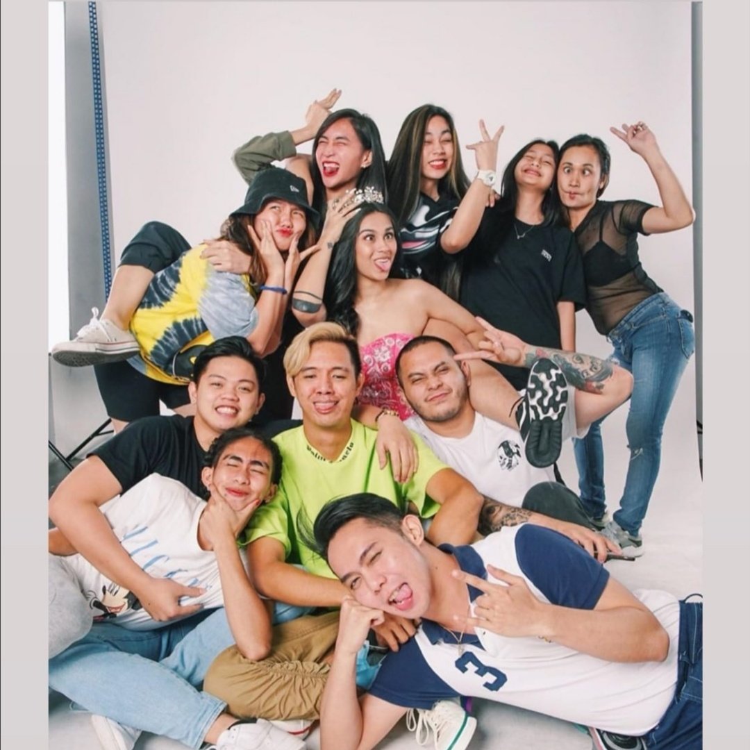 RanchesNhica's tweet photo. #NewProfilePic #SOLIDZEBBIES β #SOLIDRABBIES β #SOLIDTEAMZEBBY π€π loveyou all ππ
@ZeinabHarake11 @ranabelz @itsMhelEnriquez @zm_zyra @lantisespiritu @mamaA63183 @princess_thea14 @Jahanjahanlang @JhayIsidro @Arielbellz08 https://t.co/9UCPYOTvll