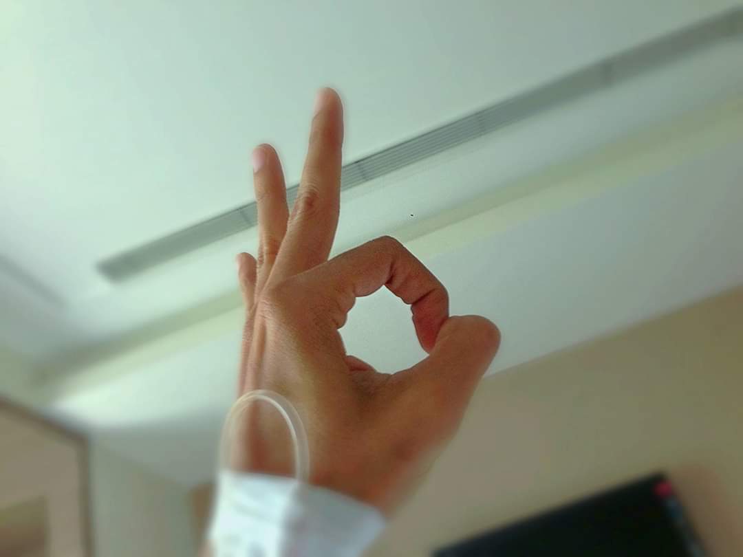 MaggiePol2's tweet photo. #Brain_Surgery
HR's life is not only success n happiness..😔
8 JULY 2013
B'een 7 years since this Black Day.
I can only imagine what fans b'een through..that day😭 knowing chances r 50/50...
Thnx God n doctors 🙏🙏
#HrithikRoshan❤️
#Braveheart_Never_Give_Up✊🙏 https://t.co/m9k0c5lJCk
