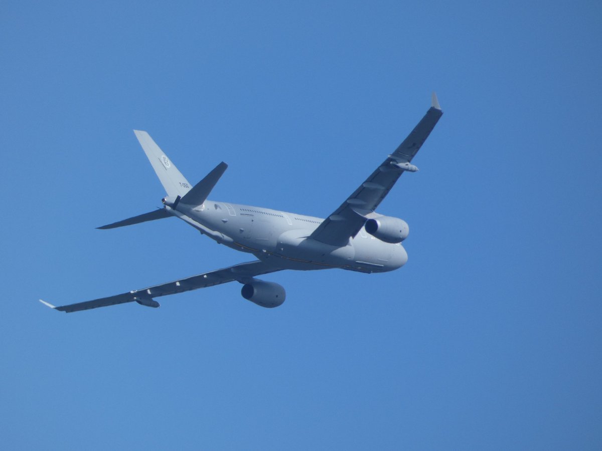 EHEH_Spotter's tweet photo. ๐New Day , ๐ฅณNew Mission :Airbus A330 Multi-Role Tanker โ๏ธ Transport (MRTT) --> Approaches / Touch-and-Go Exercises @ EHEH
#A330 #MRTT T-055 #MMF99
#EHEH #potn #avgeek ๐ท https://t.co/xNJbYAnoKD