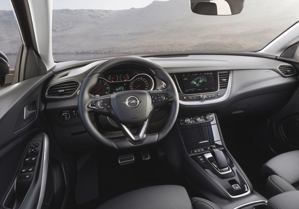 automotorcope's tweet photo. Hoy estoy probando el nuevo #OpelGrandlandXHybrid4 #phev #hibridoenchufable #traccionintegral potencia y eficiencia en el primer híbrido enchufable de @Opel #novedades #suv Te lo contamos en @COPE #motor #autonovedades #auto https://t.co/eT8frQIMnx