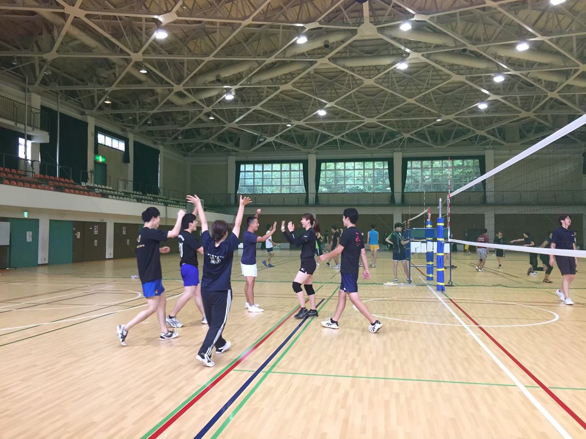 Kokushiba 国士舘大学広報犬 バレーボール同好会 活動日 火 木 町田キャンパス 第3 4体育館 水 世田谷キャンパス メイプルセンチュリーホール 部員数 男子40人 女子27人 経験者も初心者も 楽しく活動しています 国士舘大学 クラブ Kokushiba 国士舘大学広報犬 バレーボール同好会 活動日 火 木 町田キャンパス 第3 4体育館 水 世田谷キャンパス メイプルセンチュリーホール 部員数 男子40人 女子27人 経験者も初心者も 楽しく活動しています 国士舘大学 クラブ