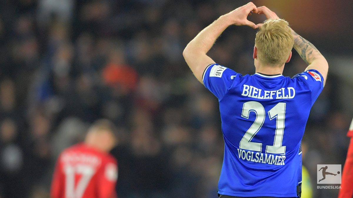 2019/20 Bundesliga 2 stat masters 📊

Most points: Bielefeld 
Most wins: Bielefeld 
Most draws: Bielefeld 
Fewest defeats: Bielefeld 
Most goals scored: Bielefeld 
Fewest goals conceded: Bielefeld 

🏆💯
