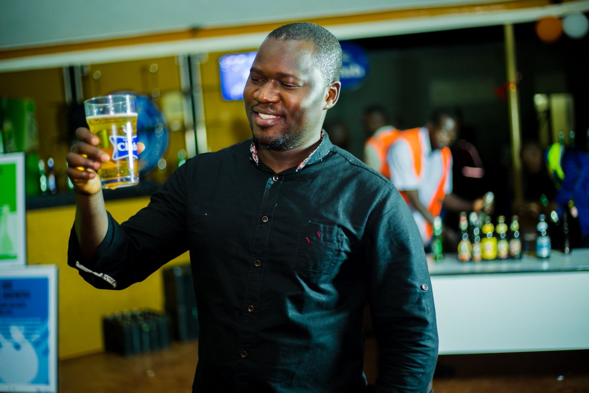 NBLUganda's tweet photo. #FreshnessTip. Our Quality Manager, Nicholas Lubwama, recommends that you either keep your beer at room temperature
 or in the fridge at 4 degrees C. Remember, freshness can only be preserved, it cannot be recovered. #QualityBrew @ClubPilsener @NileSpecial https://t.co/4DTeAz2XRX