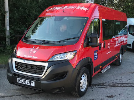 RedKiteMinibus's tweet photo. Delivery of a new L4 Boxer to @Leechapelsch this morning. Enjoy your new minibus!
#PeugeotBoxer #minibus #RedKite #schooltransport #VolcanoRed #school #primaryschool https://t.co/jJKg9NnMyY
