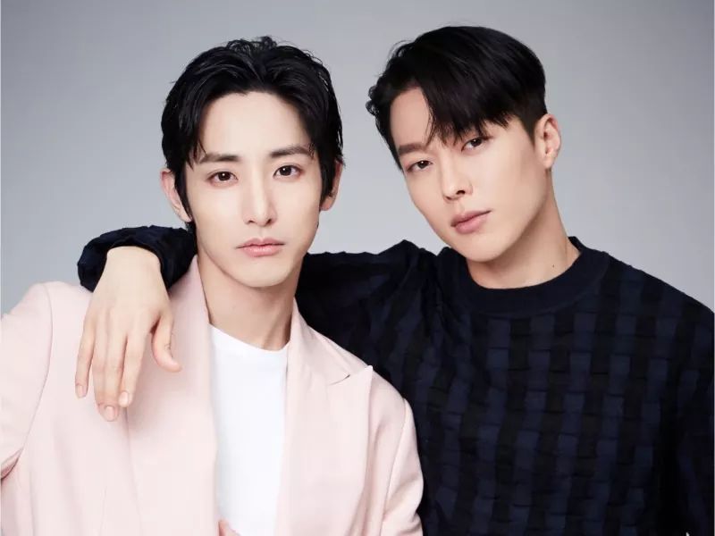 LSH88_XXX's tweet photo. SooHyuk &amp; KiYong will do Japanese Interview about BornAgain (200801 @ KNTV) 

#LeeSooHyuk #JangKiYong #BornAgain #이수혁 #장기용 #본어게인 https://t.co/mXtxouVran