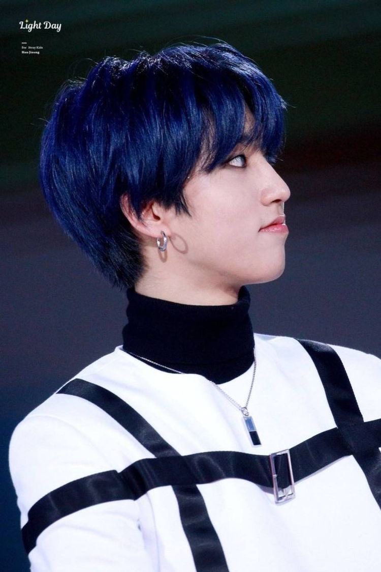 — han jisung’s blue hair; a needed thread  #StrayKids    #skz