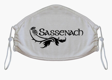Kathyuska80's tweet photo. ¡Nuevos diseños de mascarillas en la tienda! Empezamos con los diseños Sassenach :-) En colores negro y blanco. #outlander
https://t.co/PPVdfeYaZI https://t.co/Tk7Eget0nU