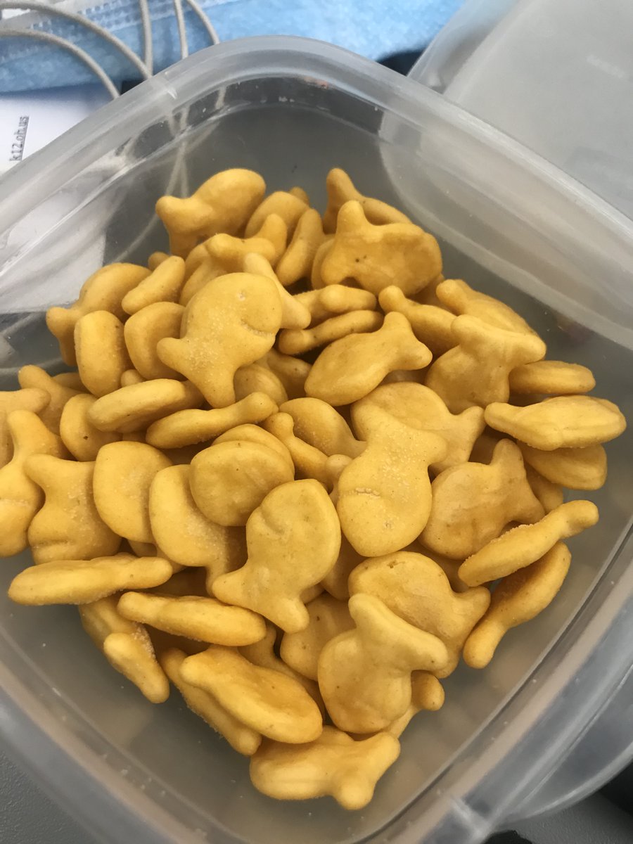 AngelaAn10TV's tweet photo. When you need caffeine and all you find are @GoldfishSmiles snacks from your child in your bag. 🤭 #yougoforit https://t.co/AuDMIQ27L4
